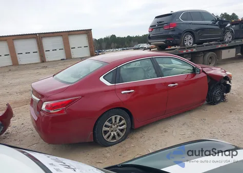 2013 Nissan Altima 2.5 S z USA, uszkodzony, nr VIN 1N4AL3AP3DC916271